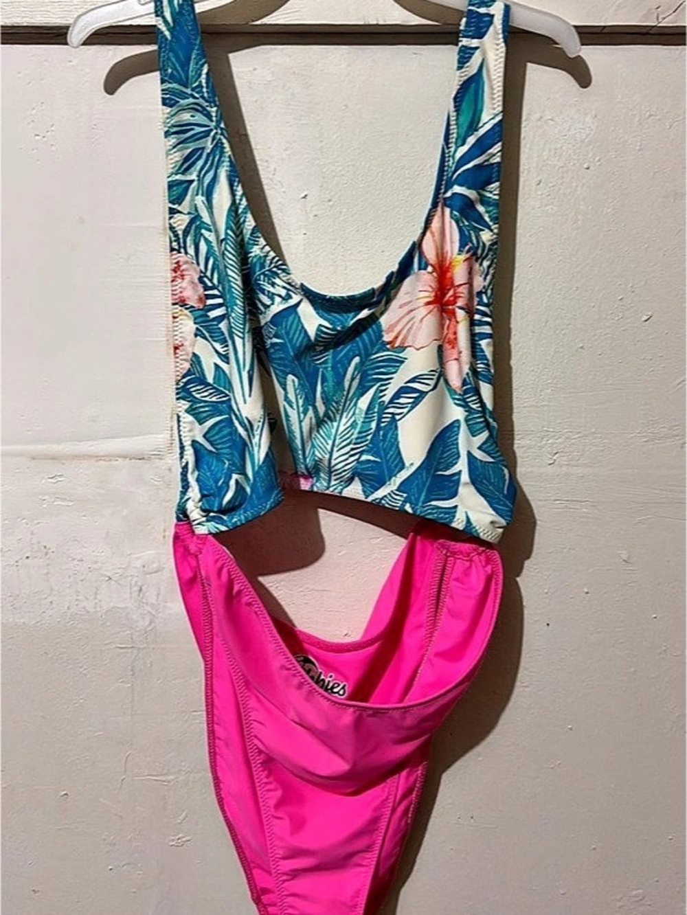 Chubbies Women's One-Piece Swimsuit Floral Pink & Blue